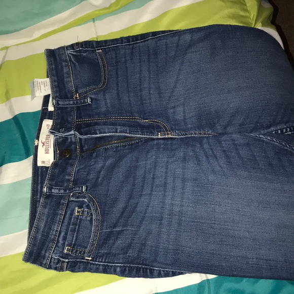 Hollister Jeans - Picture 4 of 6